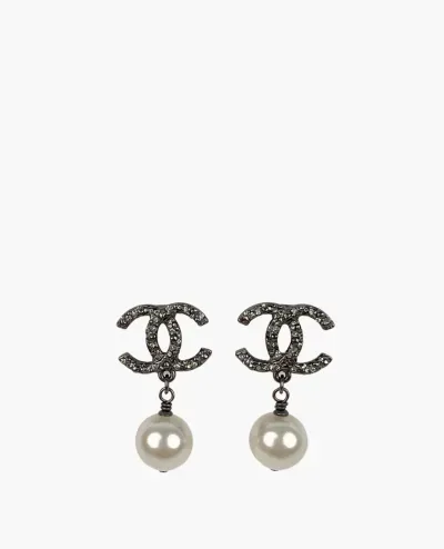 Boucles d'oreilles Chanel CC à clip avec perles