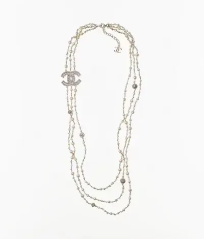 Collier pull en perles Chanel