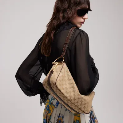 Sac à épaule Gucci Half Horsebit moyen format