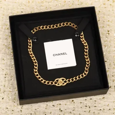 Bracelet et collier Chanel Double C