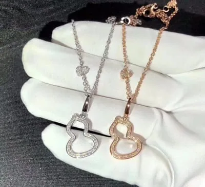 Collier en calebasse creuse en diamant Qeelin