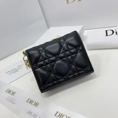 Portefeuille Lady Dior