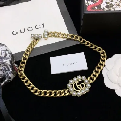 Collier Gucci Double G en perles