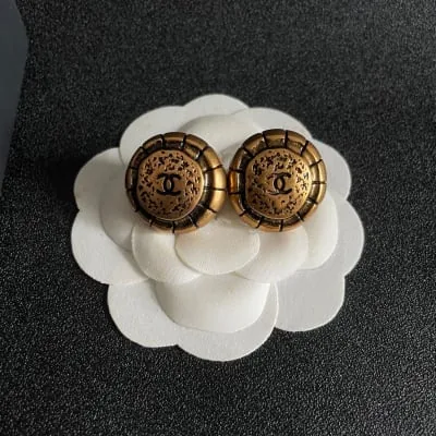 Boucles d'oreilles vintage Chanel