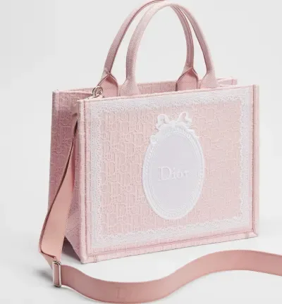 Sac Dior Book Tote Medium à bandoulière Dioramour