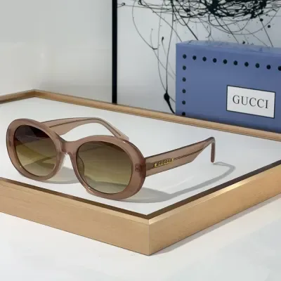 Lunettes de soleil Gucci élégantes de qualité supérieure