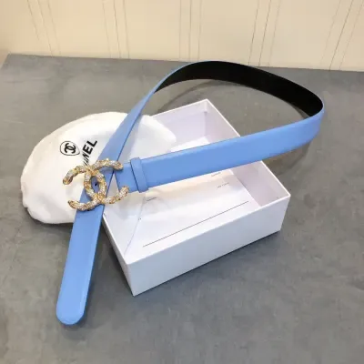 Ceinture Chanel bleu, boucle double C, 30 mm