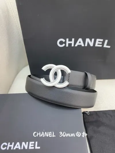 Ceinture Chanel noir, boucle double C, 30 mm