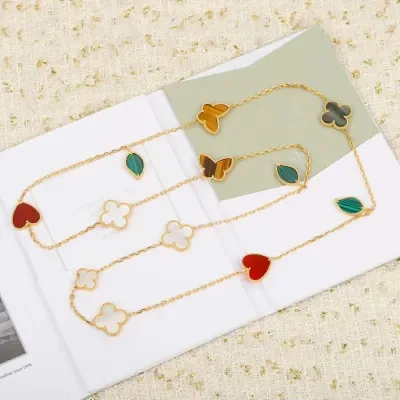 Van Cleef&Arpels VCA Collier multi-éléments