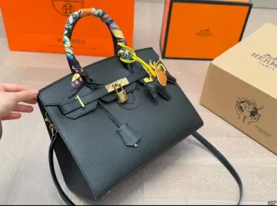 Sac Hermès en cuir noir platine